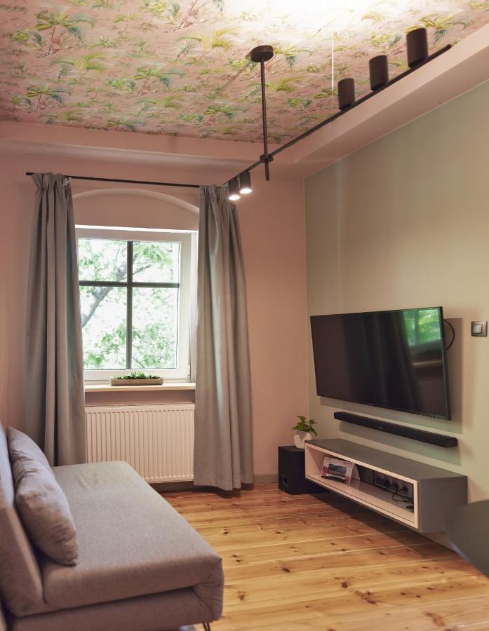 W12 Home Station - Apartement Greenpink Zielona Gora  Exterior photo